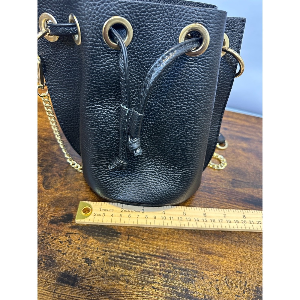 Vera Pelle Pebbled Leather Bucket Drawstring Bag Gold Chain Cross Body Purse EUC - Picture 8 of 16